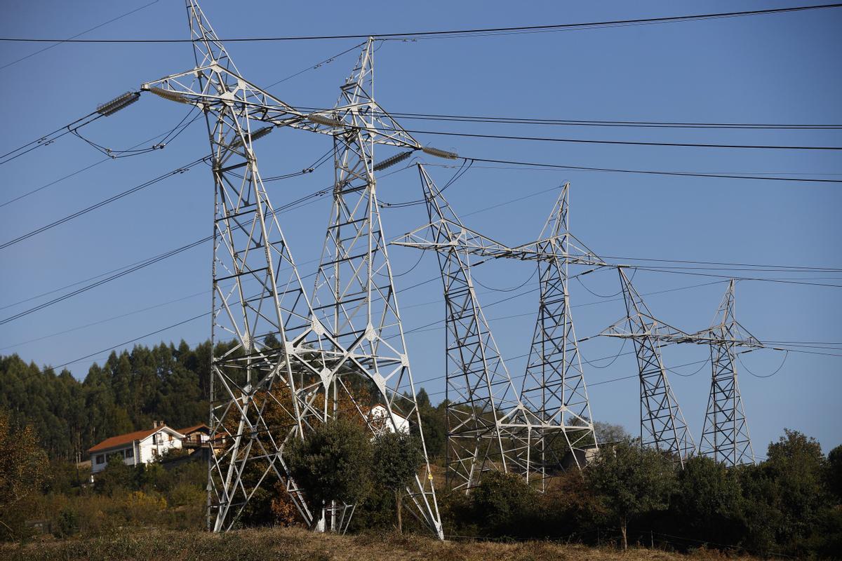 Vista parcial de la subestación eléctrica de Basauri (Bizkaia).