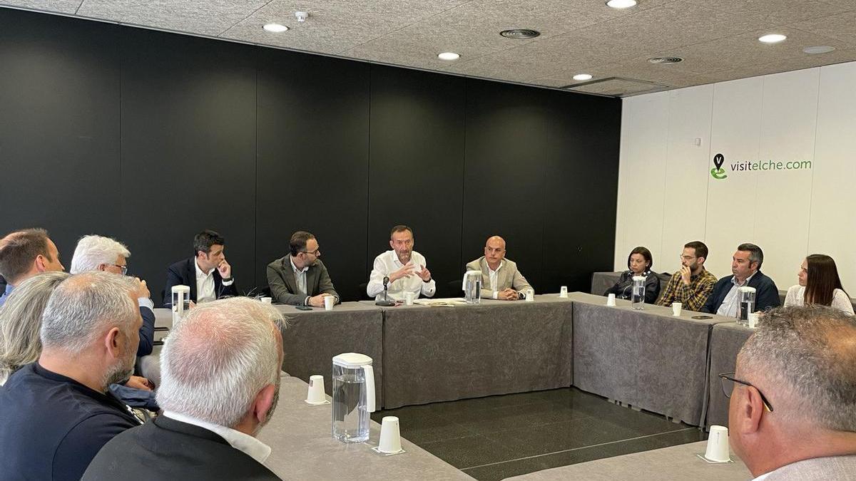 El PSOE, reunido con empresarios de Elche