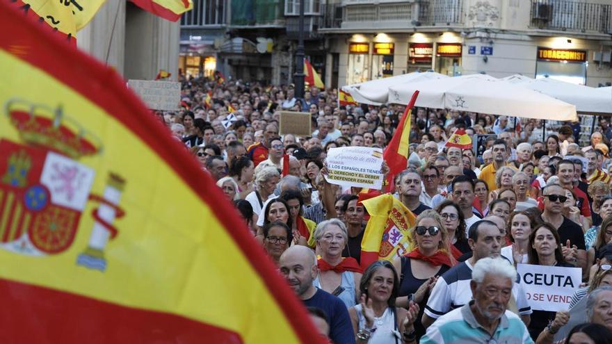 La minifestación en defensa de Ceuta en Cartagena, en imágenes