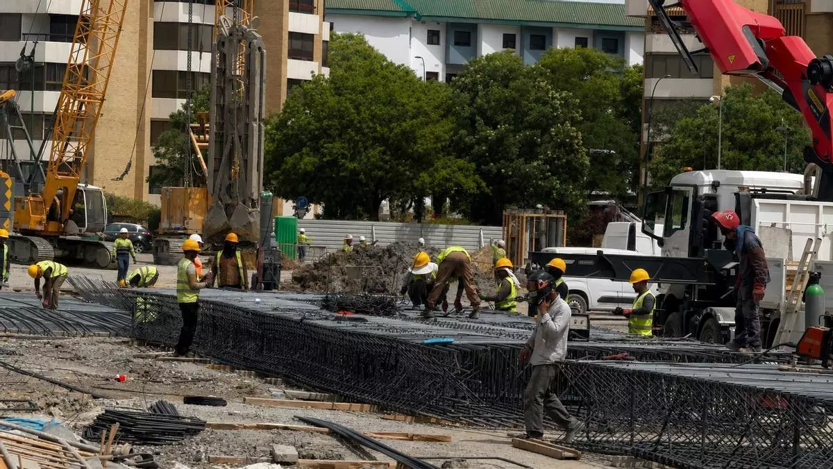 Ayuntamiento de Sevilla y Betis garantizan que la denuncia de Ecologistas en Acción no parará las obras del Benito Villamarín: "Todo está en orden"