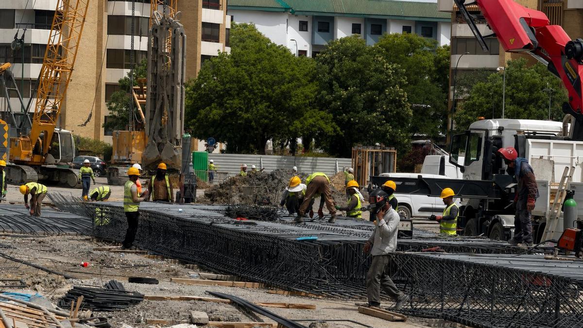 Trabajos de construcción del nuevo estadio Benito Villamarín Trabajos de construcción del nuevo estadio Benito Villamarín