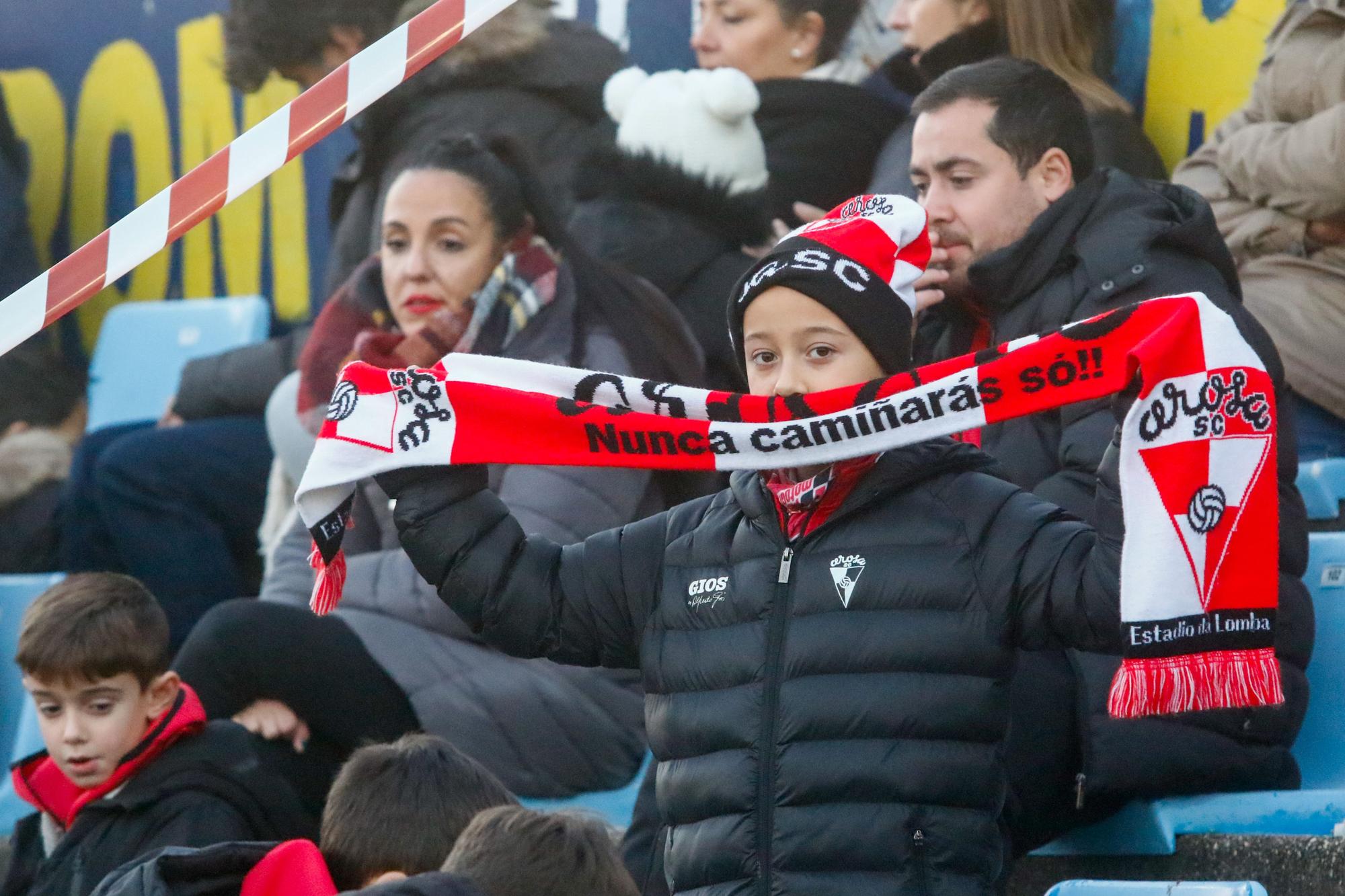 Las mejores imágenes del Arosa-Fabril con las gradas de A Lomba a rebosar