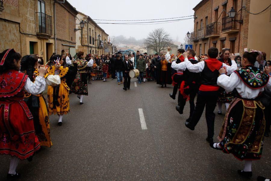 Baile del Niño en Venialbo