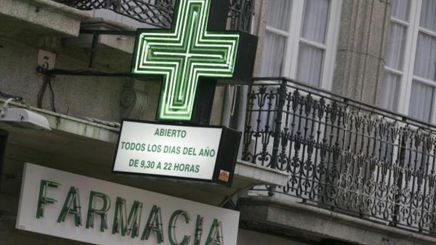 Los farmacéuticos de A Coruña piden que se acuda a la farmacia solo en casos &quot;imprescindibles&quot;