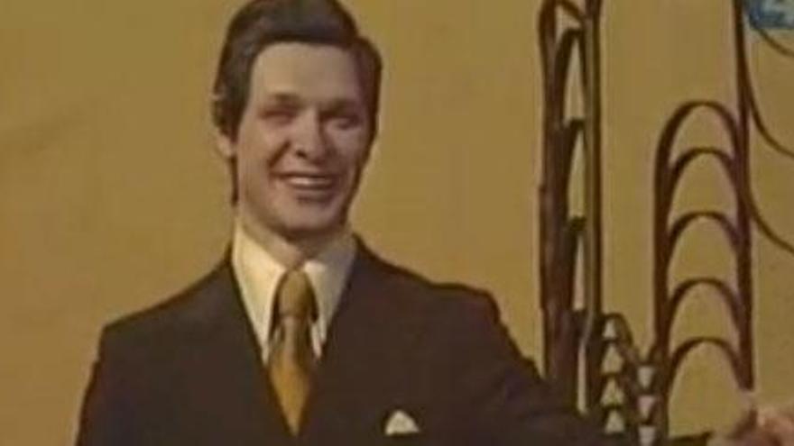 Eduard Khil, en el vídeo de 1976 que hace furor.