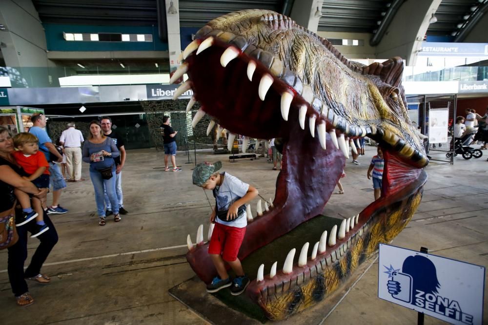 Exposición de dinosaurios en Avilés