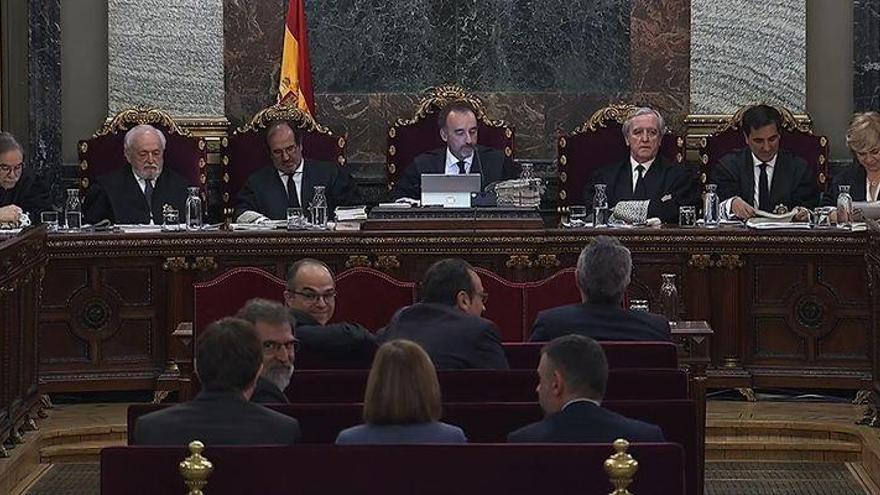 La Fiscalía acusa a los lideres independentistas de &quot;intentar liquidar la Constitución&quot;