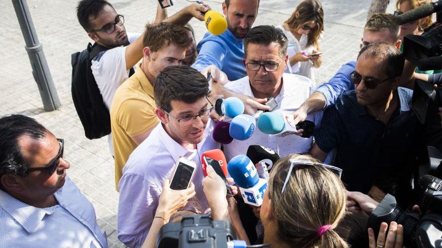 Jorge Rodríguez, a su salida el jueves de la Ciudad de la Justicia.