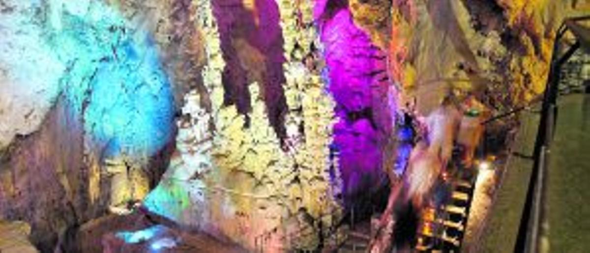 Instantánea de las Cuevas del Canelobre.