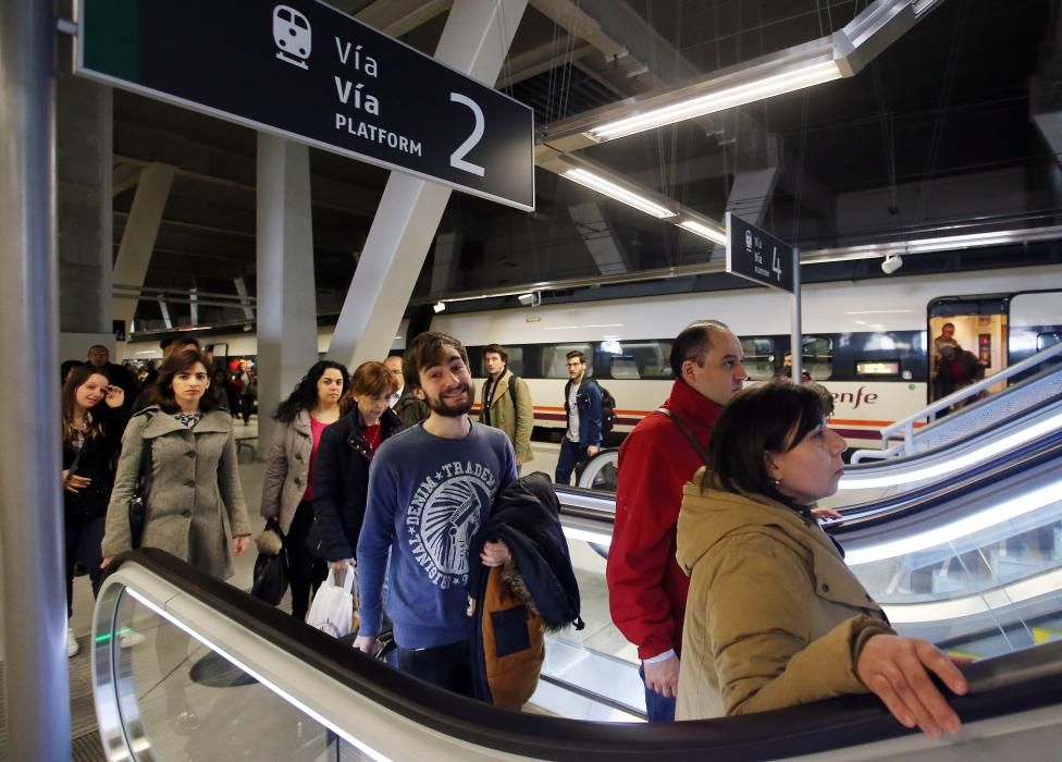 Vigo, partida o destino de un cuarto de los viajeros del Eje Atlántico