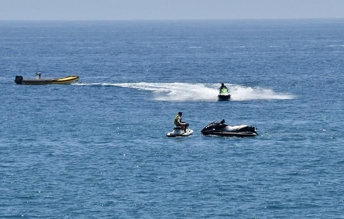 17/05/2019 ARGUINENGUIN. MOGAN. Busqueda de los inmigrates desaparecidos en el mar en Mogan. Localizado el cuerpo del bebé en Taurito y transladado al Puerto Deportivo de Pasito Blanco.   Fotógrafa: YAIZA SOCORRO.  | 17/05/2019 | Fotógrafo: Yaiza Socorro