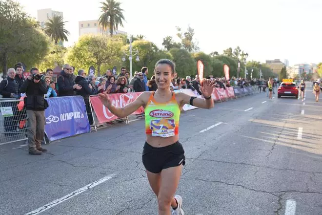 Búscate y descarga tu foto en la 10K Fem de Valencia