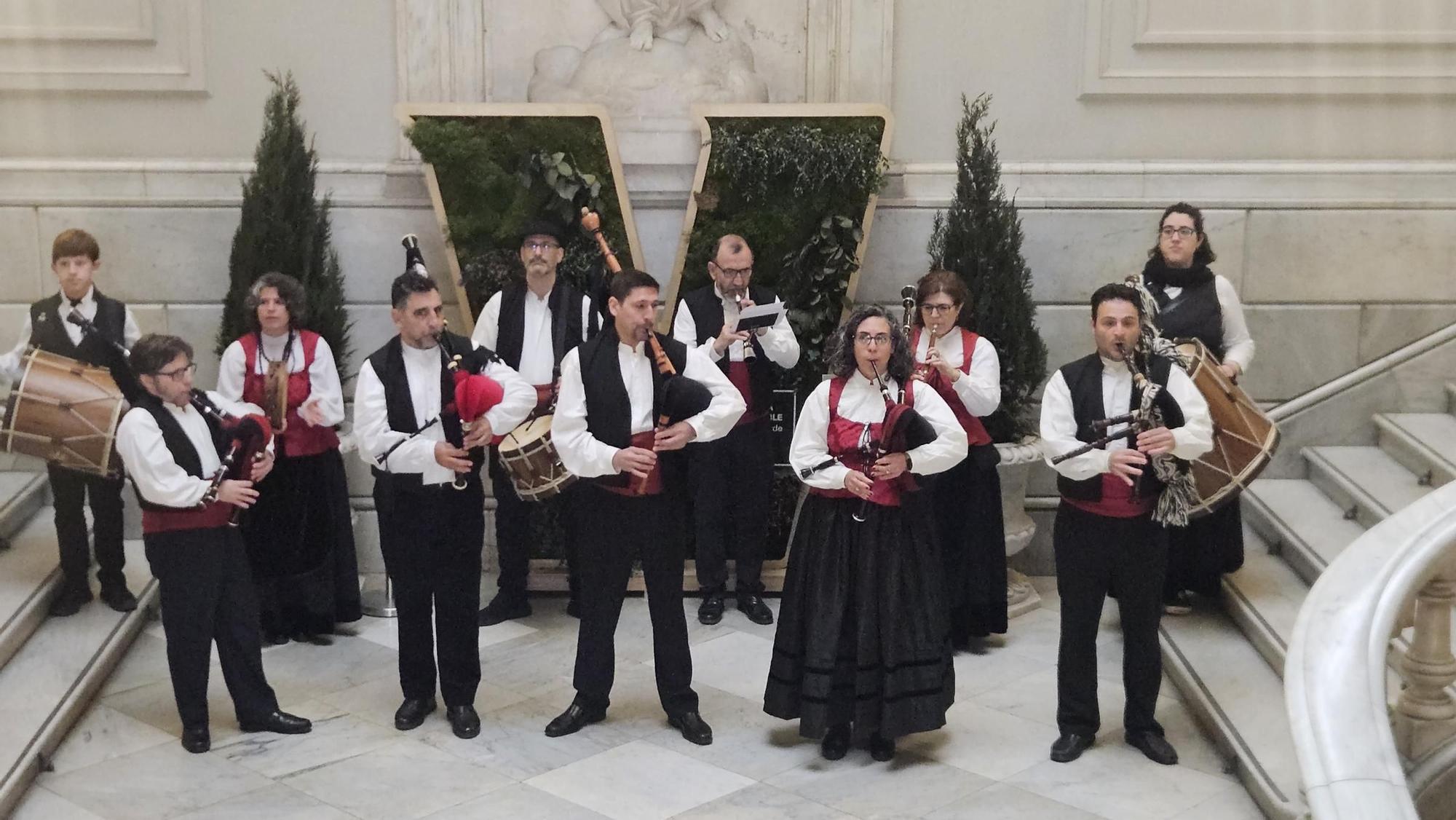 Gaitas en el día de las Casas Regionales