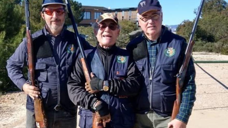 Los tiradores del club olivense en la competición de Cheste .