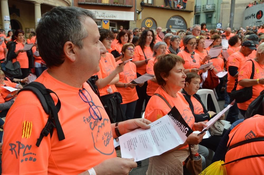 1.700 veus fan bategar la plaça de Sant Pere