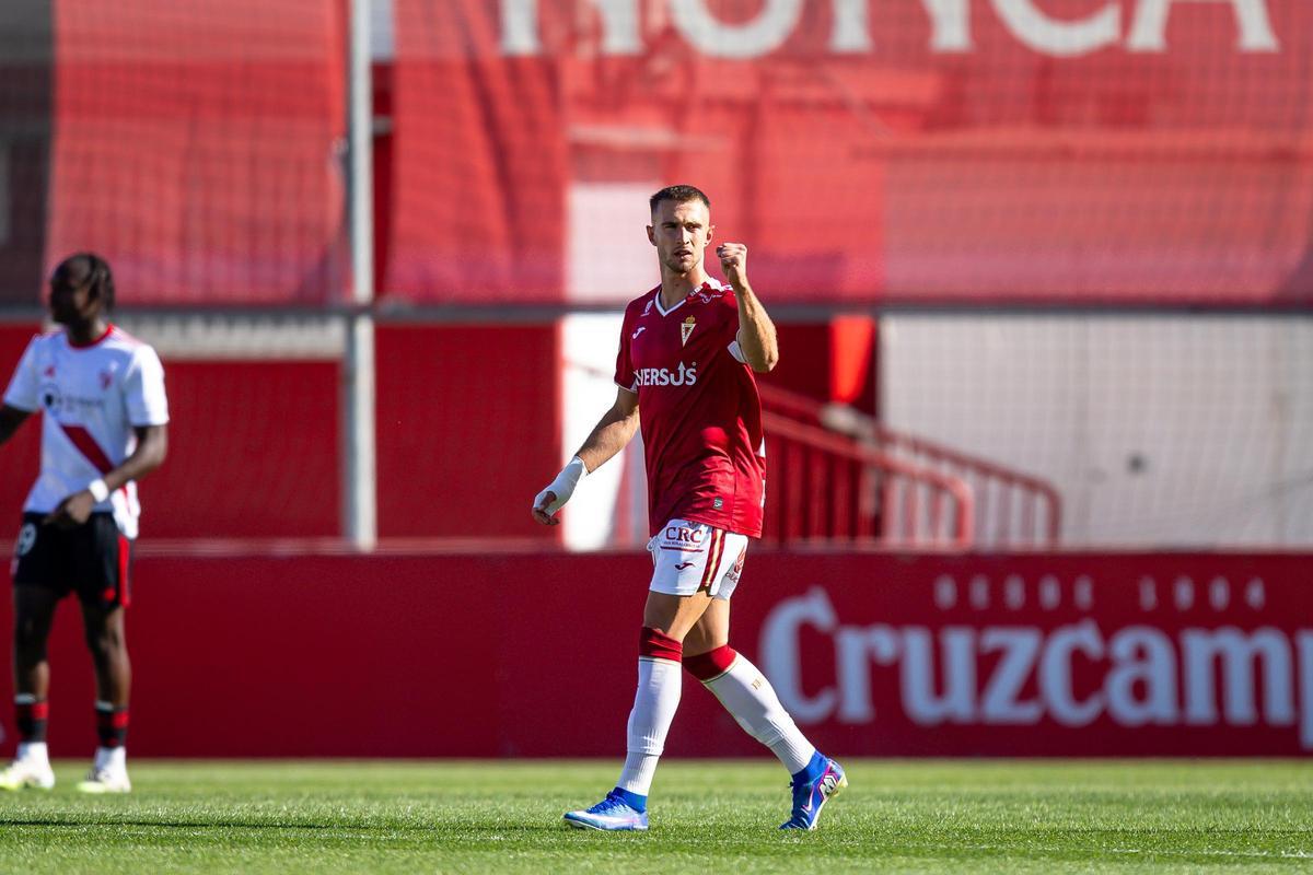 Flakus celebra el gol que da la victoria al Real Murcia en Sevilla