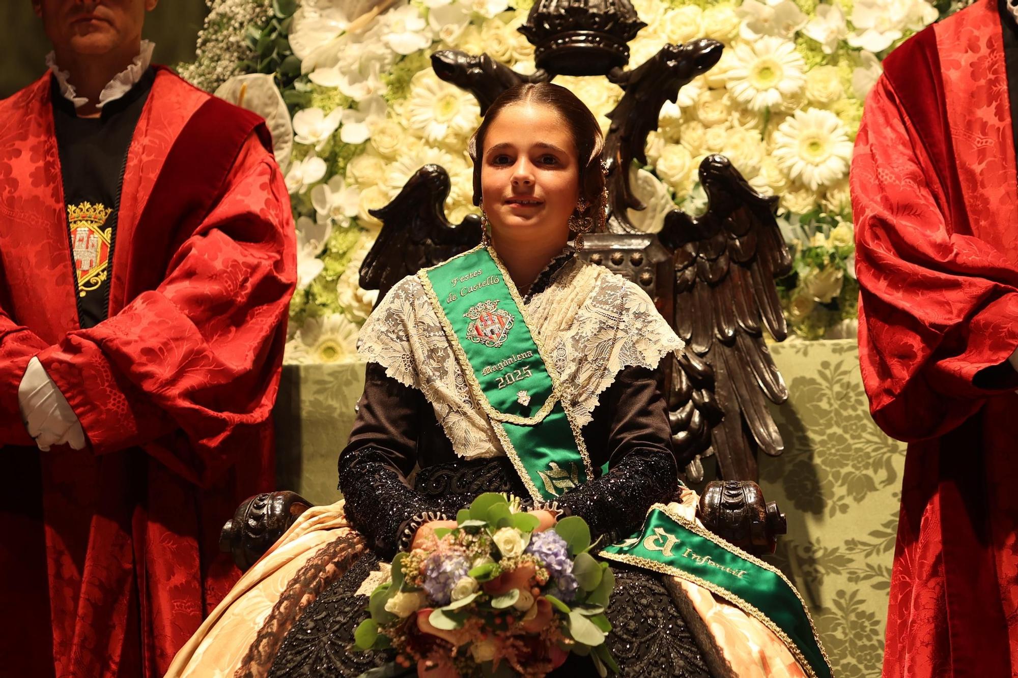 Imposición de bandas a la reina infantil de las fiestas de la Magdalena, Carla Ibáñez