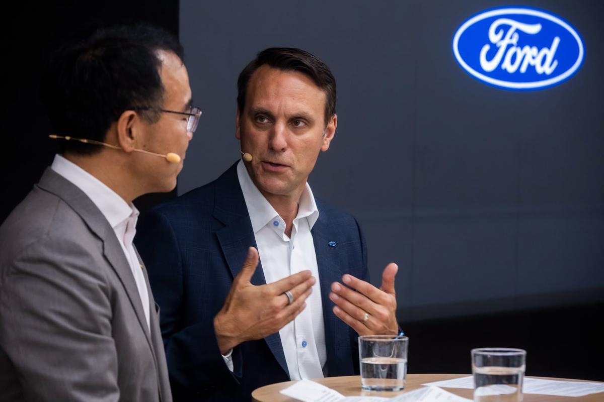 Ford y Geely compartirán la propiedad de la factoría de Almussafes y producirán cinco modelos en 2028