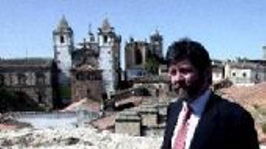 La diputación rehabilita la torre de Carvajal y la abre al turismo