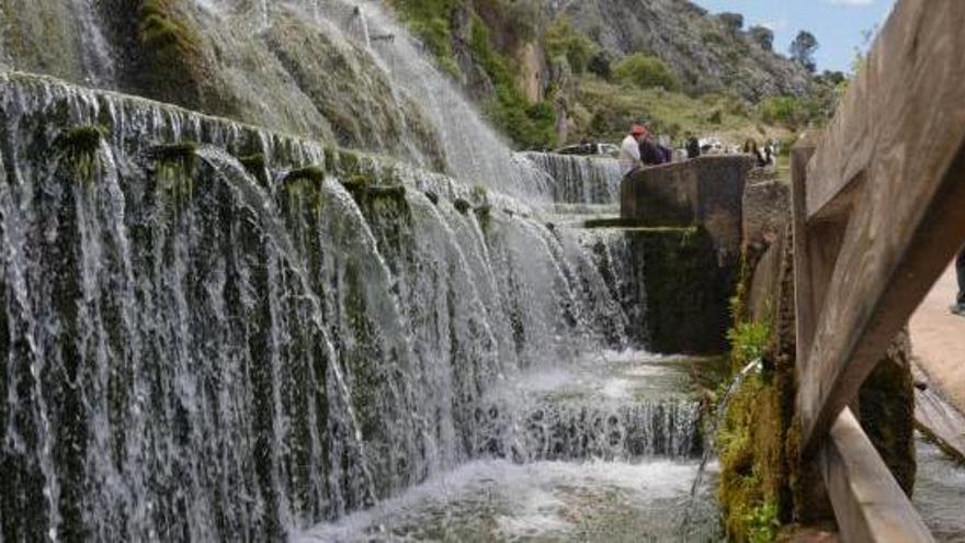 Font dels Cien Caços