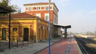 Adif moderniza la estación de tren de Navalmoral con trabajos de remodelación
