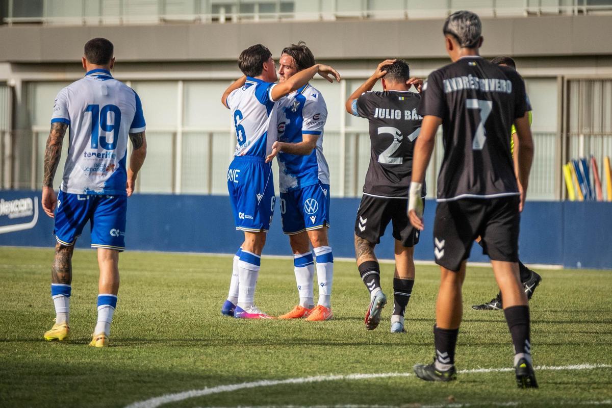 Partido amistoso entre el CD Tenerife y el Tamaraceite
