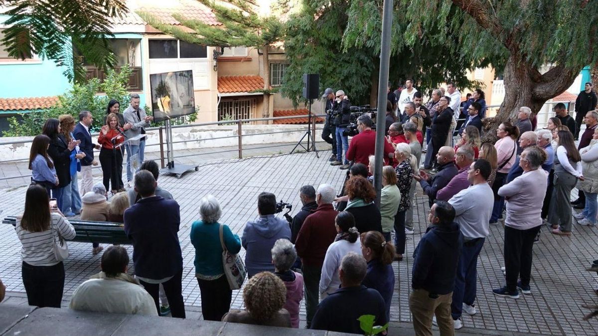 Presentación a los vecinos de los dos proyectos de mejora en el barrio de La Salud.