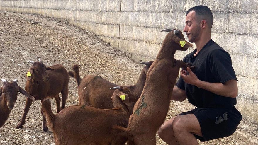 Desde Palestina a Cáceres en busca de su sueño como pastor