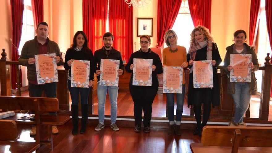 La presentación de la Ruta de Tapas e Cócteles fue hoy en el salón de plenos. // T.G.