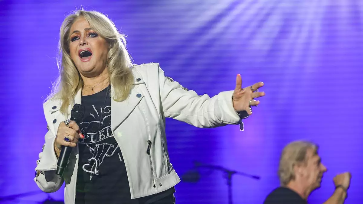 Así fue la última actuación de Bonnie Tyler en A Coruña: la artista tenía previsto cantar en la ciudad el día del eclipse