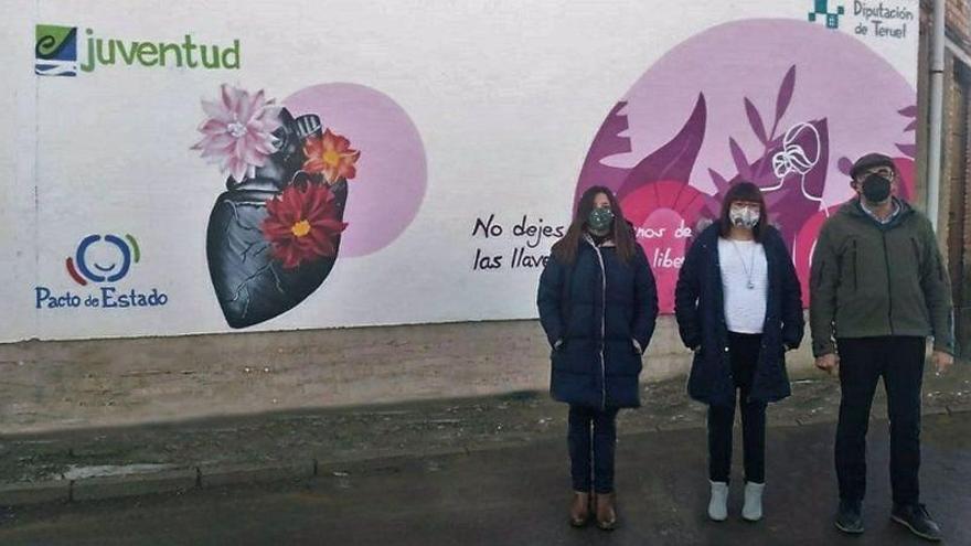 Varios municipios turolenses lucen murales por la igualdad