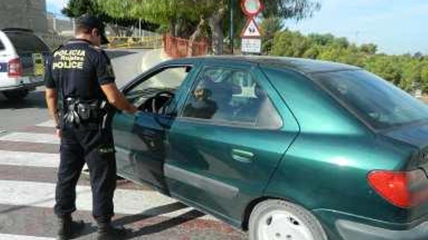 Campaña para sensibilizar sobre el uso de cinturones y sillitas a los conductores