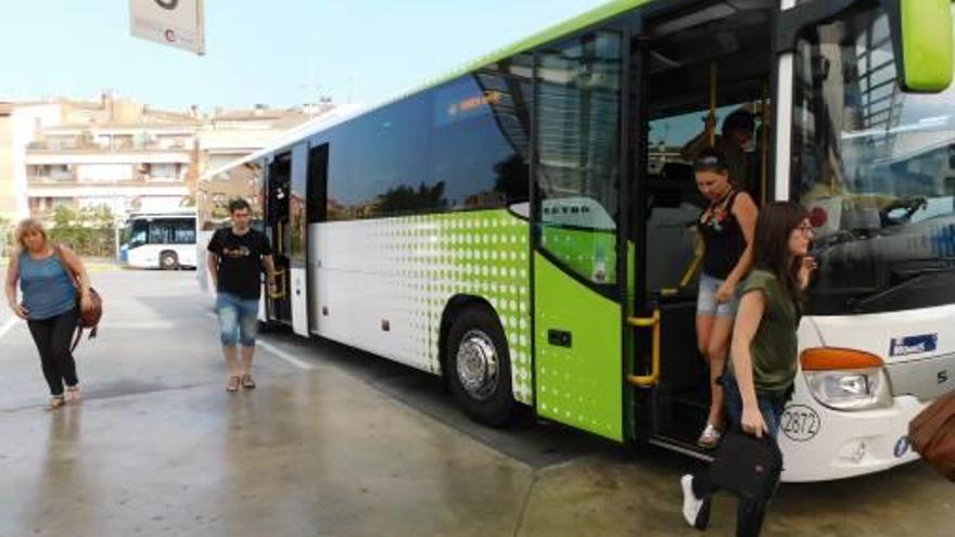 Plàcida estrena del Bus Exprés entre Manresa i Barcelona