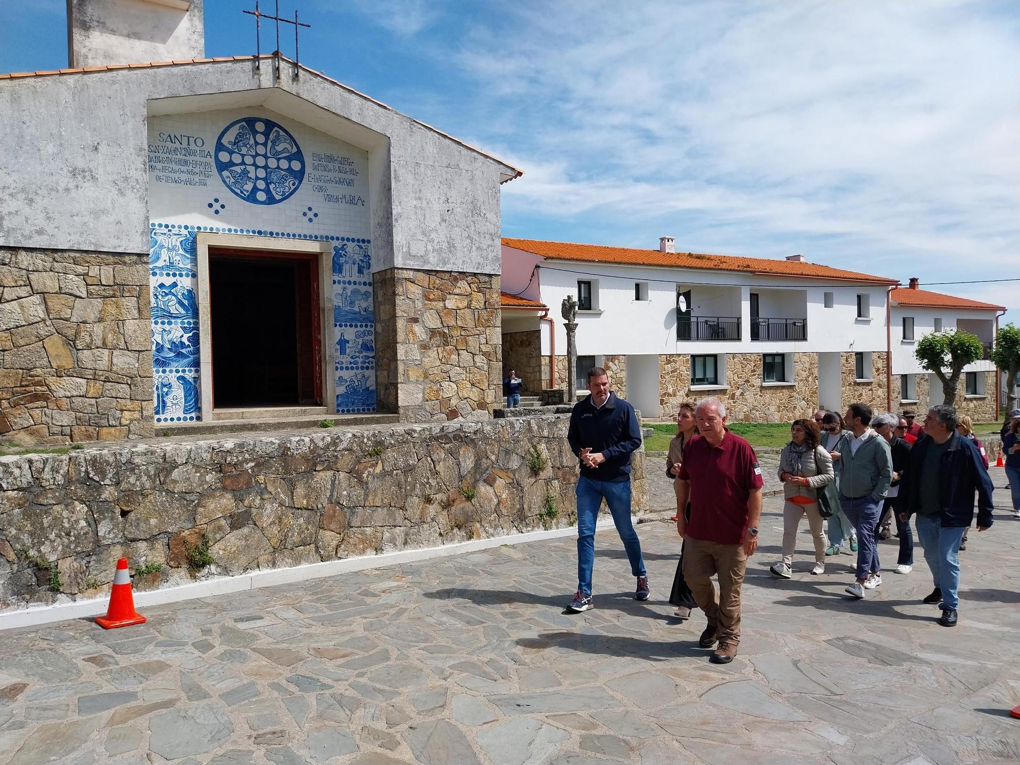 Visita a la isla de Ons: la antigua capilla de San Xaquín y el yacimiento de Castelo dos Mouros