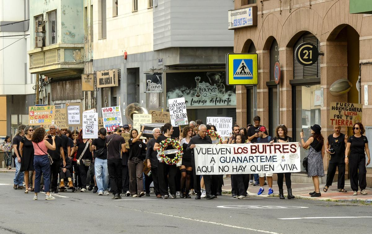 Manifiesto en rechazo a la gentrificación de Guanarteme durante el 'Funeral Jazz'