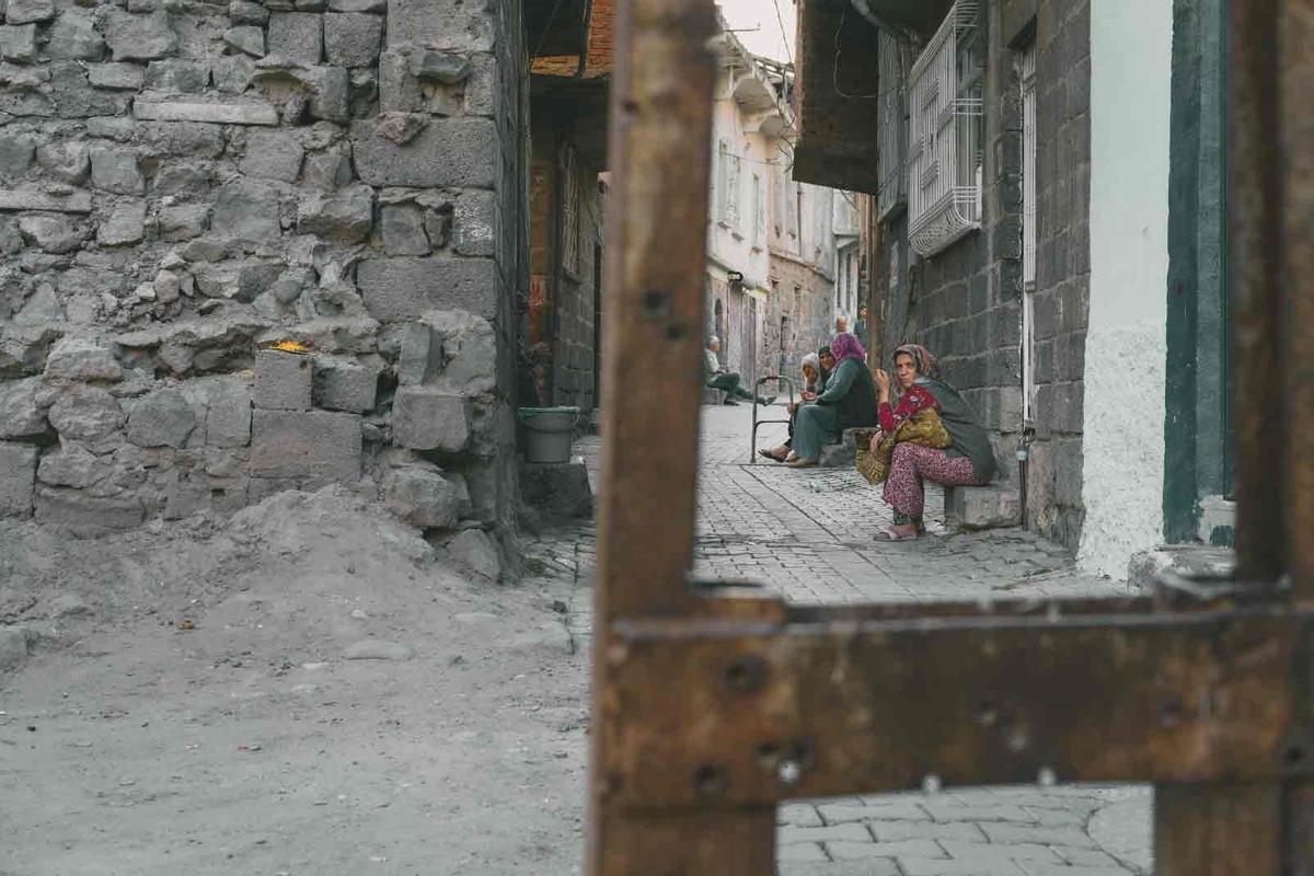 Una calle en el centro de Diyarkabir.