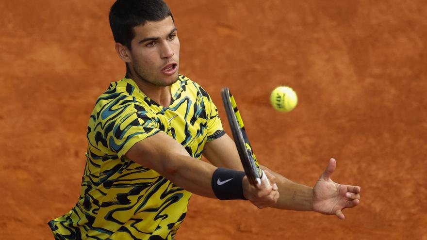 Alcaraz bate a Khachanov y pasa a la semifinal del Mutua Madrid Open