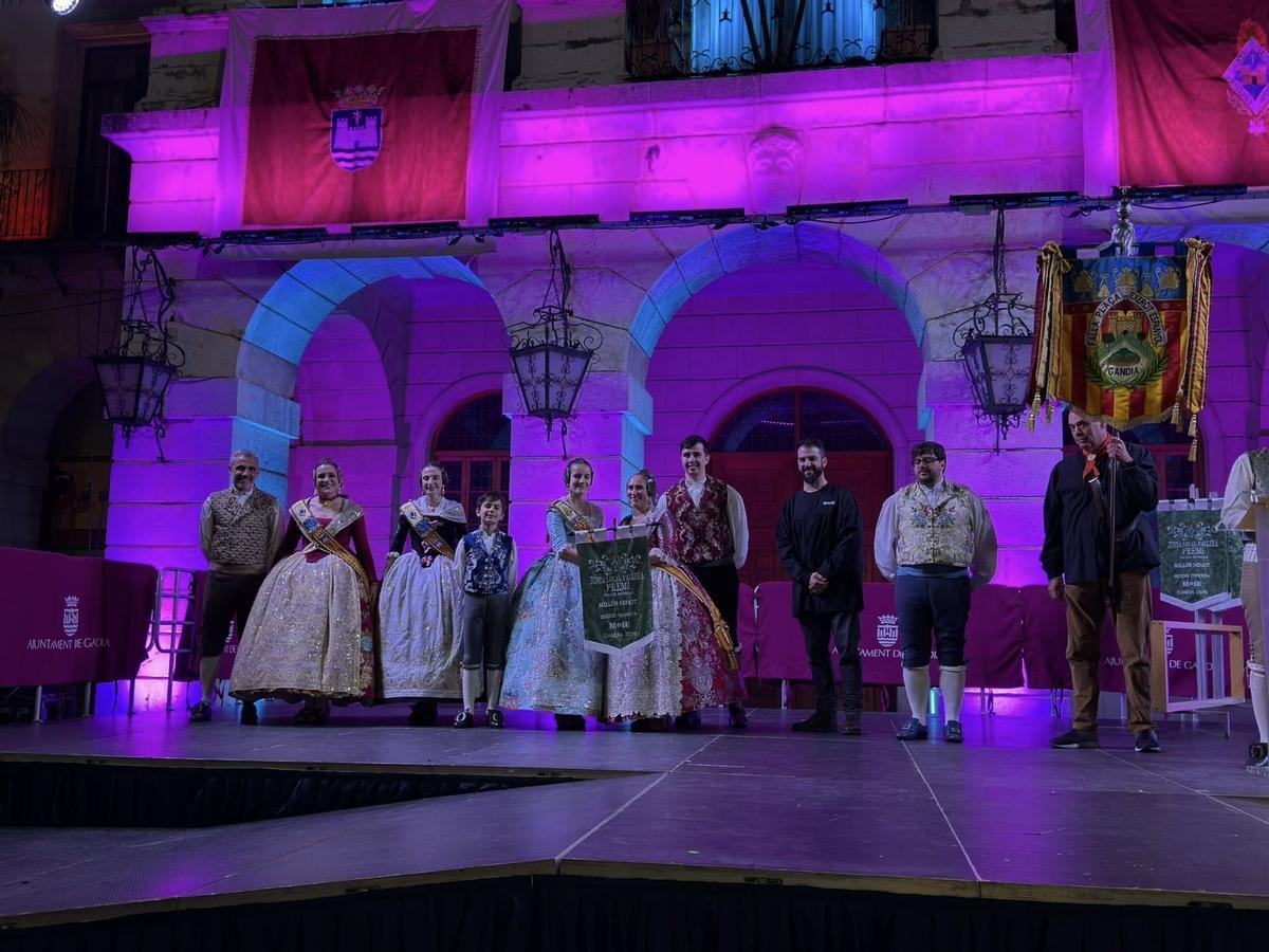 Gandia entrega los premios a mejor ninot