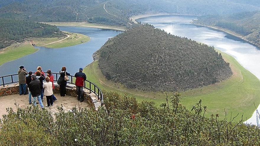 La ruta senderista Valle del Esperabán en Pinofranqueado se hará el día 24