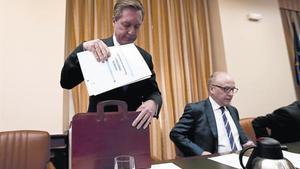 El director de l’Agència Tributària, Santiago Menéndez, en la seva compareixença al Congrés, ahir.