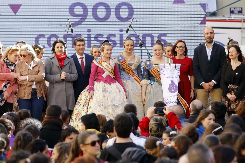 Entrega de estandartes de la Diputación a las Fallas