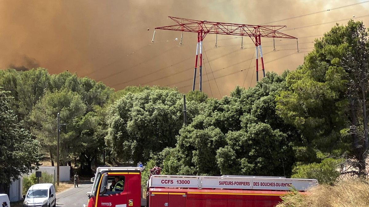 Marsella, la segunda ciudad de Francia, asediada por un violento incendio forestal