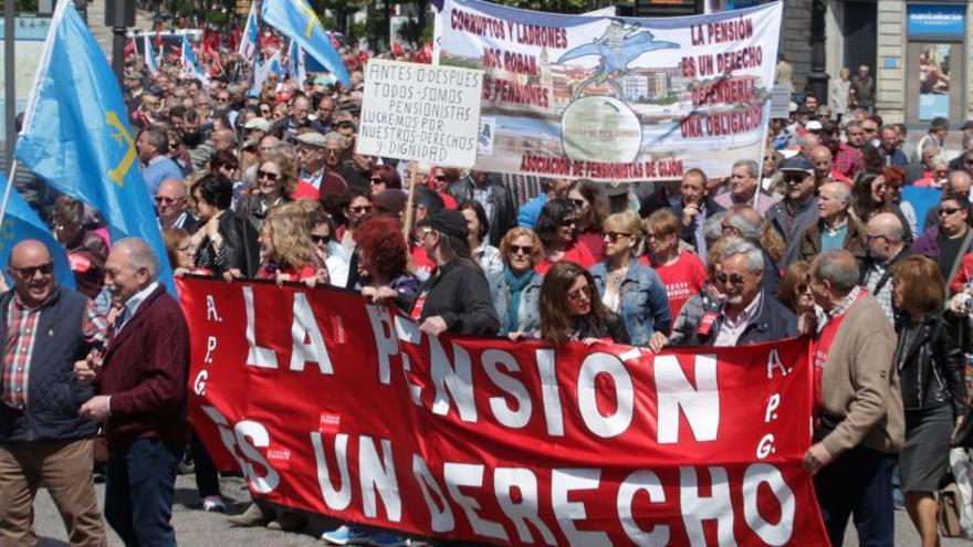 Protesta de los pensionistas en Oviedo.