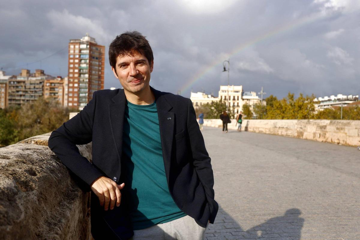 El escritor valenciano Paco Cerdà, ganador del Premio Nacional de Narrativa.