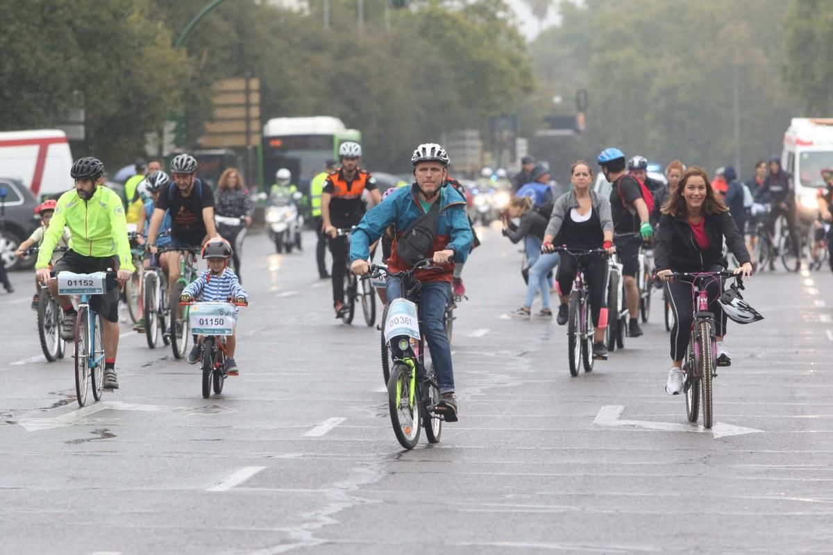 La Fiesta de la Bicicleta desafía a la lluvia