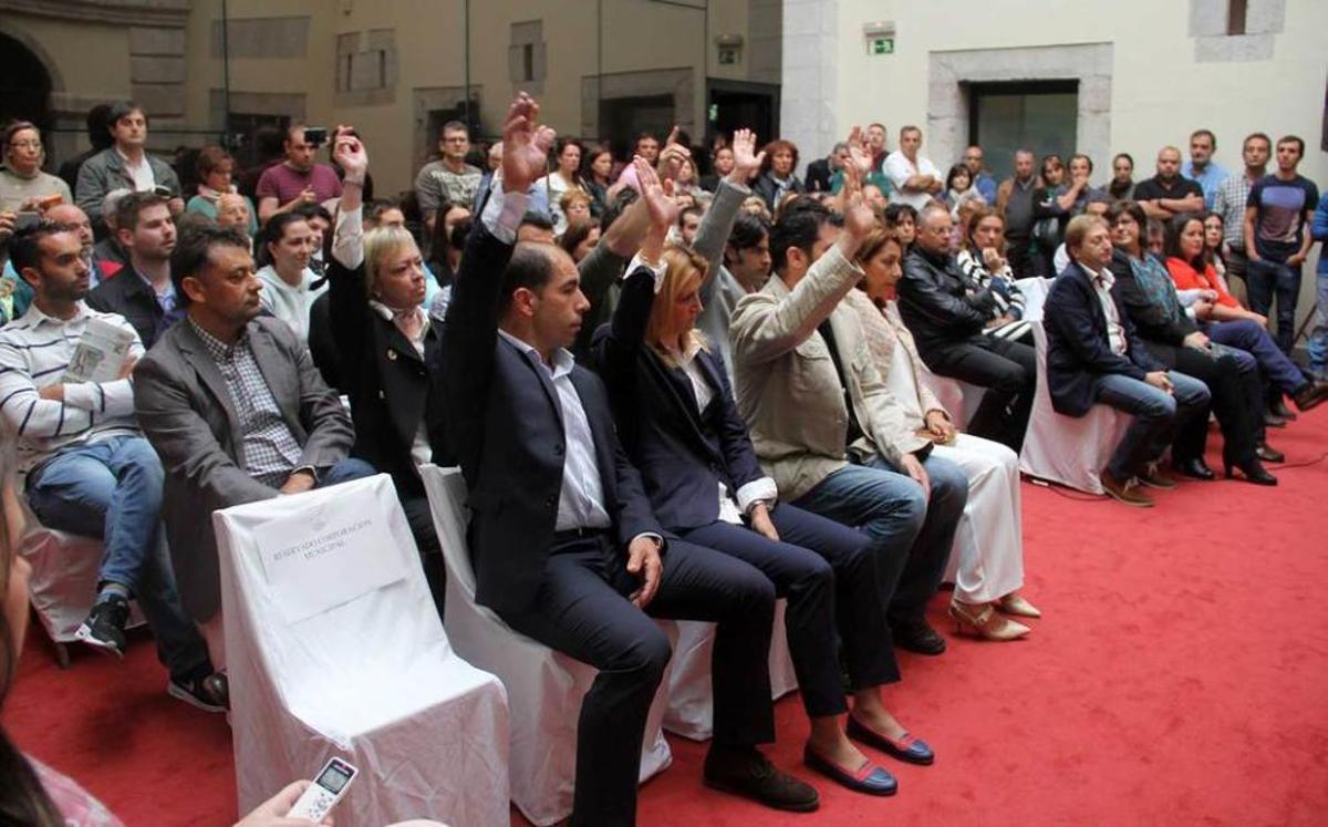 Enrique Riestra promete, "por encima de todo, respeto, honestidad y decencia"