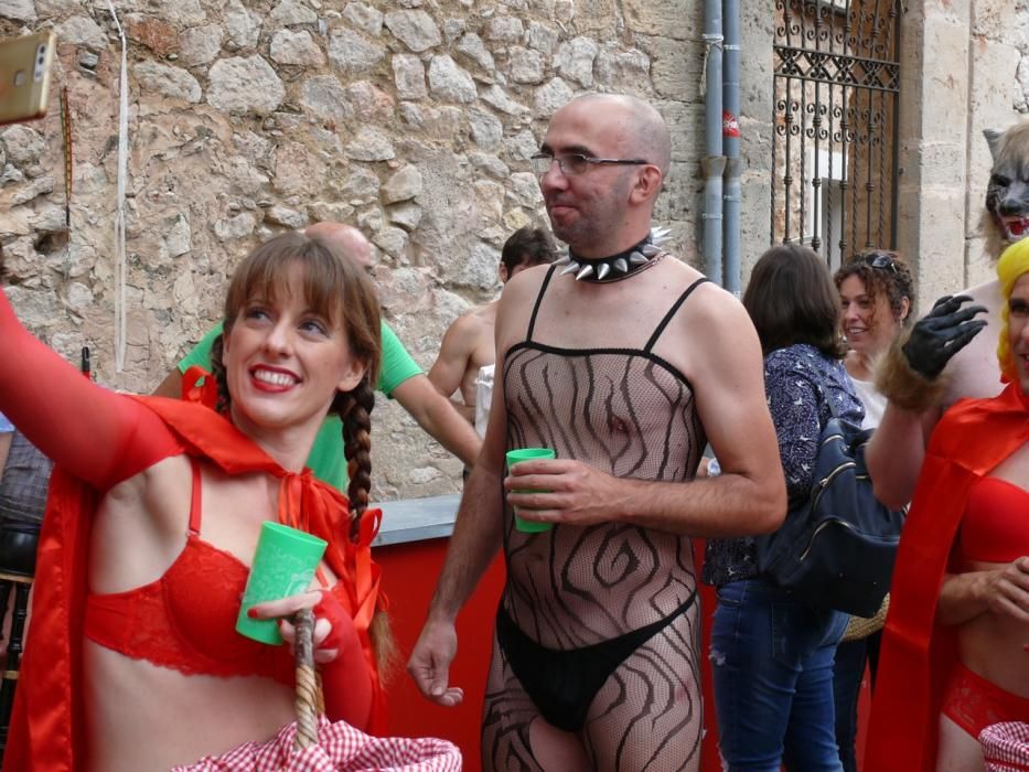 Trotz Schmuddelwetter haben am Samstag (16.9.) wieder mehr als tausend Personen an der "Correguda en roba interior" in Bunyola teilgenommen.