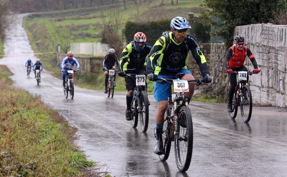 Récord de participantes en la prueba de BTT de Cotobade