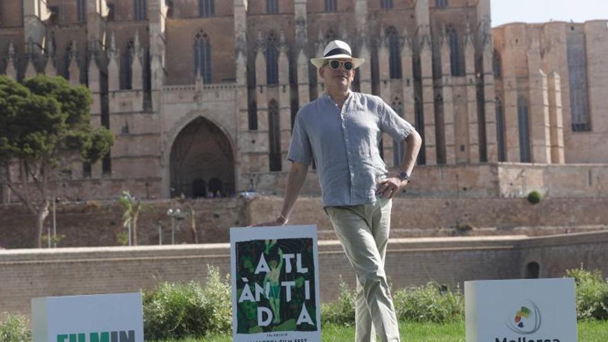 Boris Izaguirre, en el Parc de la Mar, antes de presentar el documental.