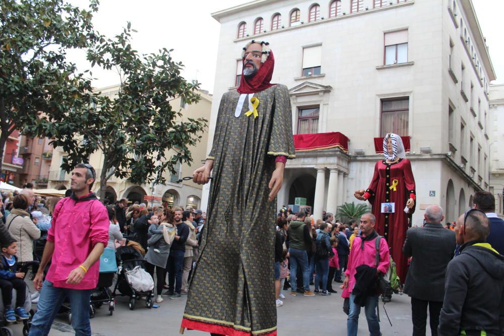 Tarda de Santa Creu  dansa d''Euskadi i gegants